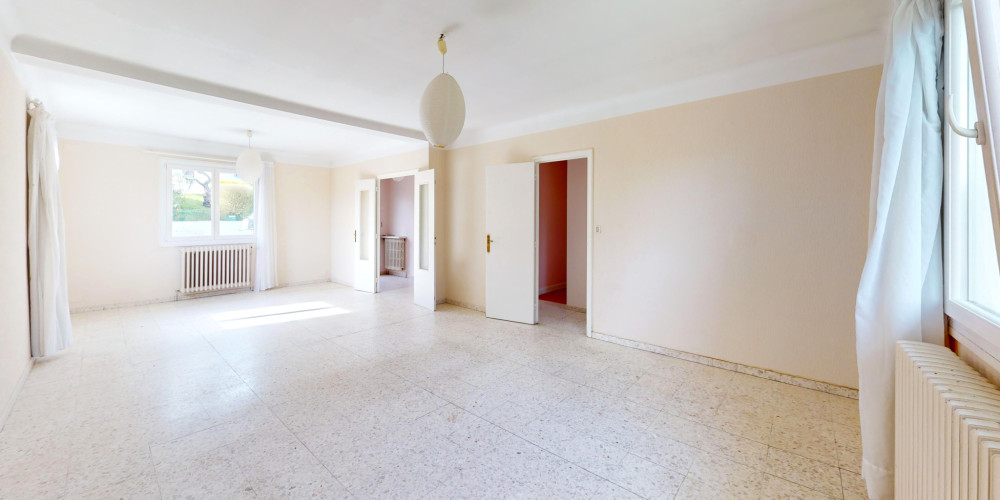 maison à ST PIERRE D IRUBE (64990)